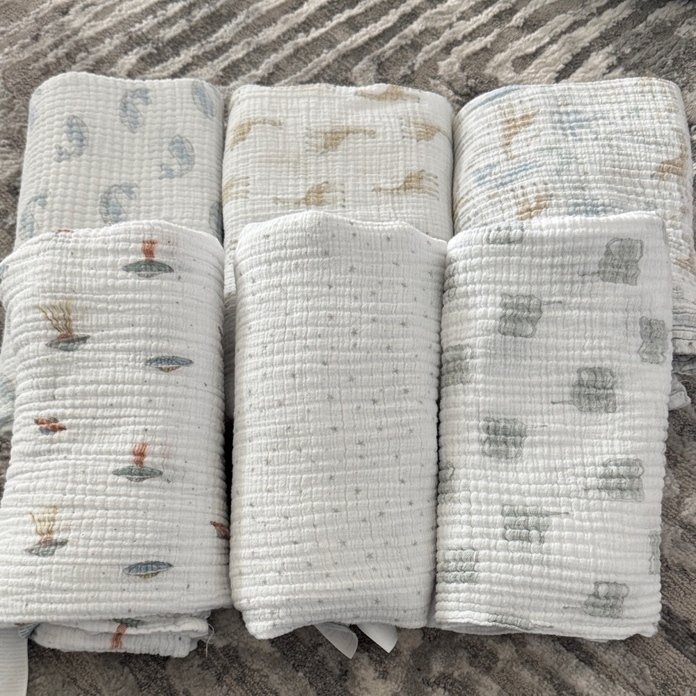 Set of 6 Aden + Anais Patterned Muslin Baby Blankets